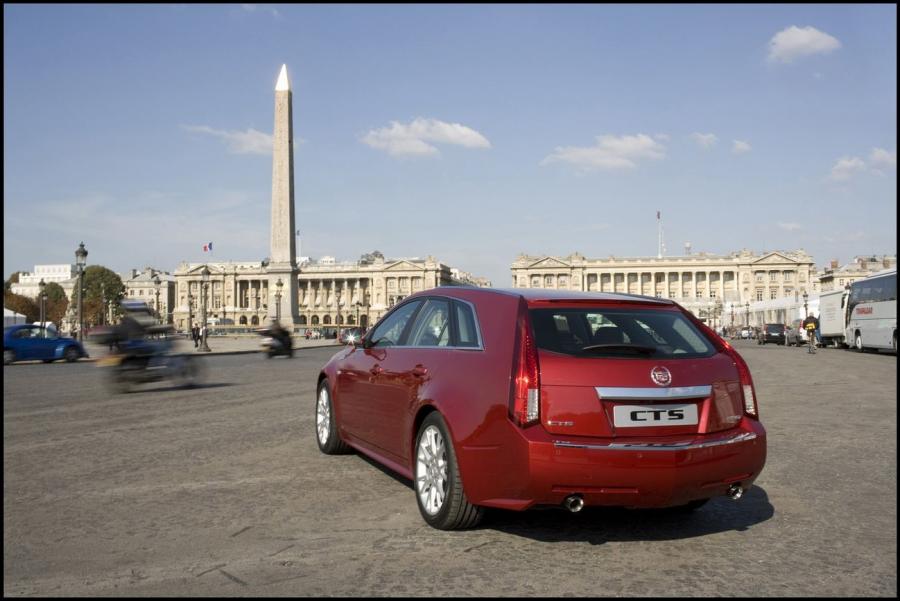  Cadillac CTS Sport Wagon 2008 года  (фото 14 из 68)